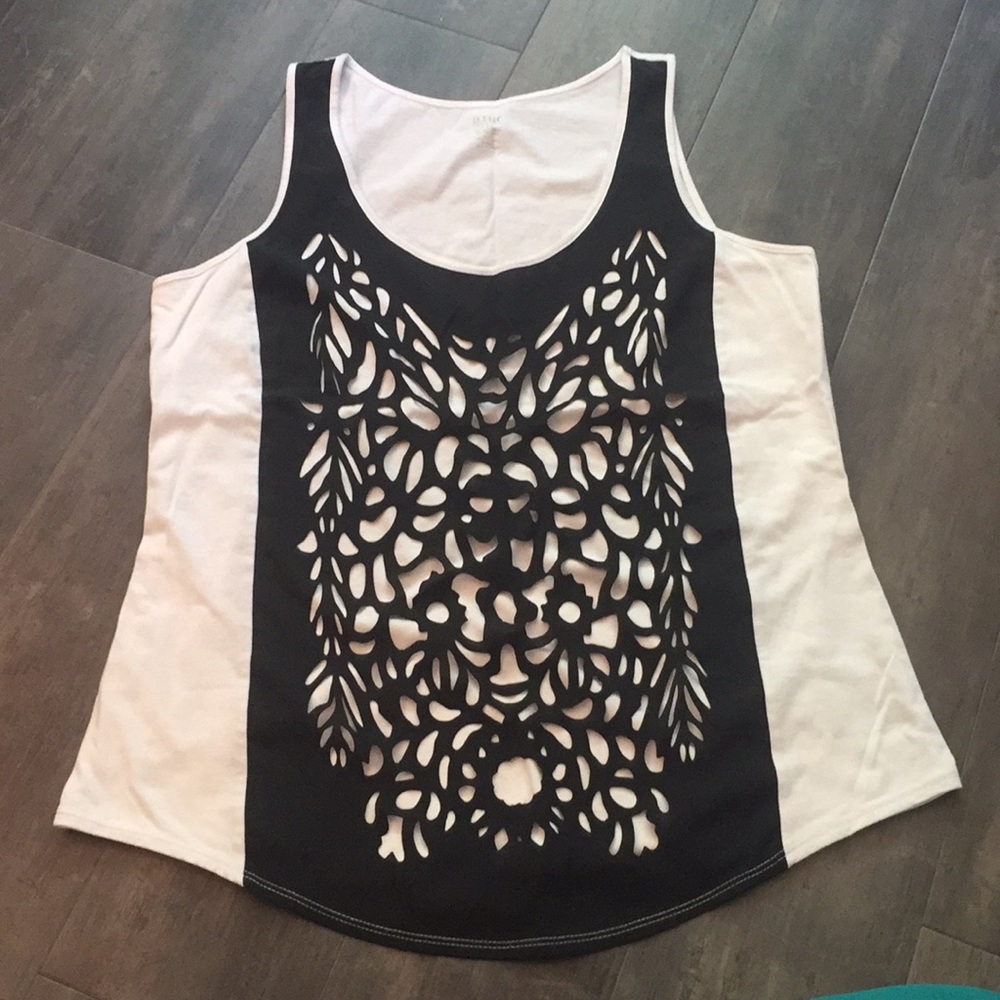 Unique top!  Sz. L